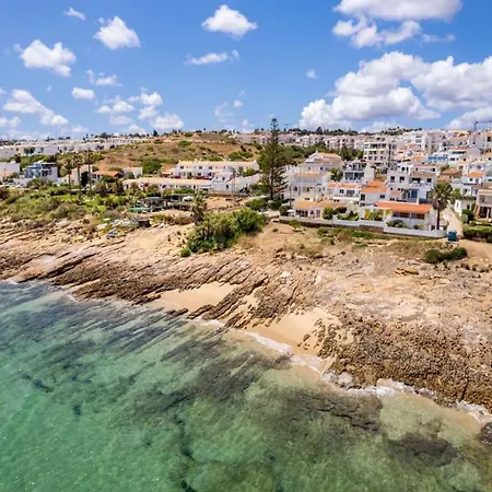 Villa Majestic Oceanfront Retreat 4 Bedrooms Fantastic Frontline Location Direct Access To The Sea And Da