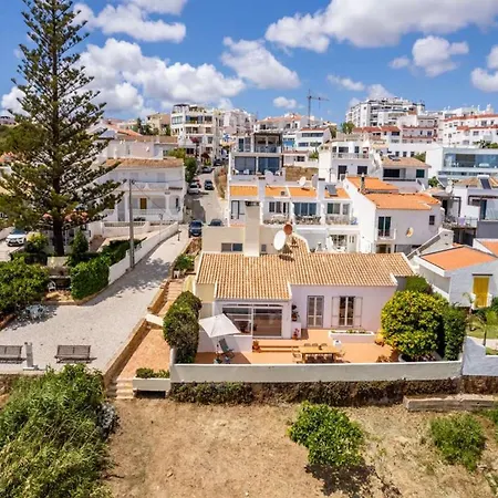Villa Majestic Oceanfront Retreat 4 Bedrooms Fantastic Frontline Location Direct Access To The Sea And Da *