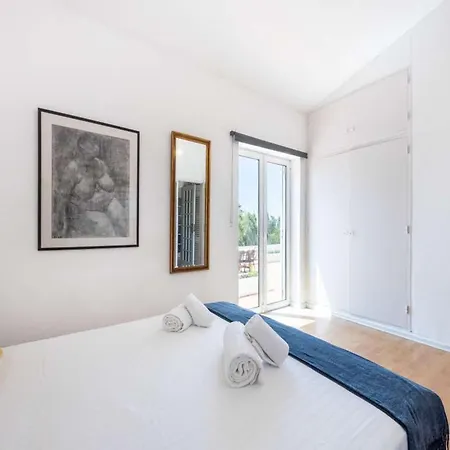 Villa Majestic Oceanfront Retreat 4 Bedrooms Fantastic Frontline Location Direct Access To The Sea And Da