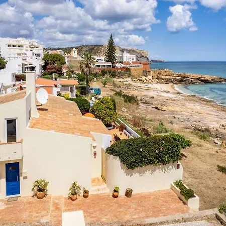 Majestic Oceanfront Retreat 4 Bedrooms Fantastic Frontline Location Direct Access To The Sea And Da 빌라 Senhora da Luz