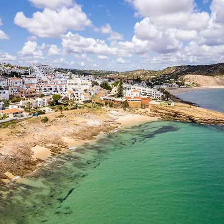 Villa Majestic Oceanfront Retreat 4 Bedrooms Fantastic Frontline Location Direct Access To The Sea And Da